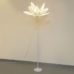 Slika LAMPA CVET SREDNJA